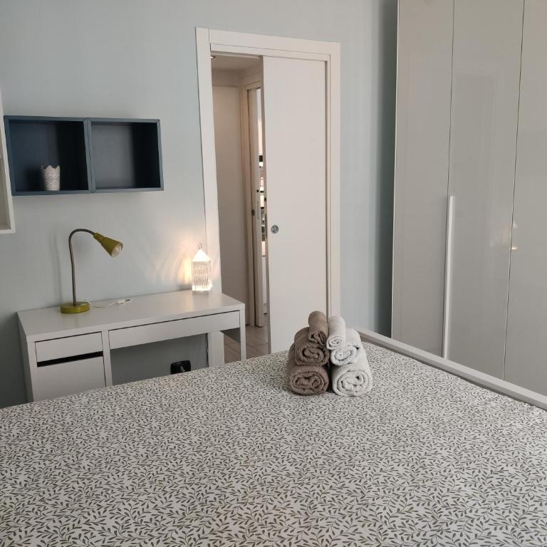 Matthias Home - Milan - modern and cozy flat, close to the metro - 15 min from Central Station, close to San Raffaele - Appartamento con 1 Camera da Letto - 24