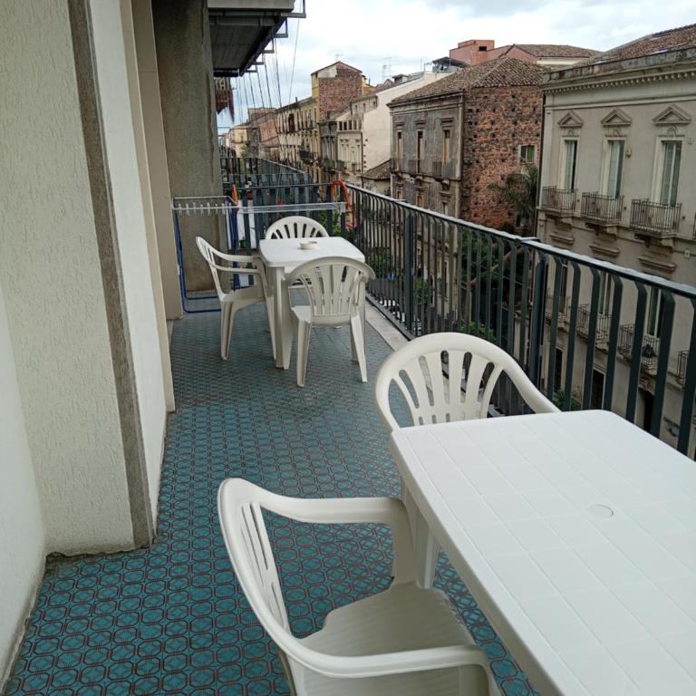 Appartamenti Catania Centro - Three-Bedroom Apartment - 17