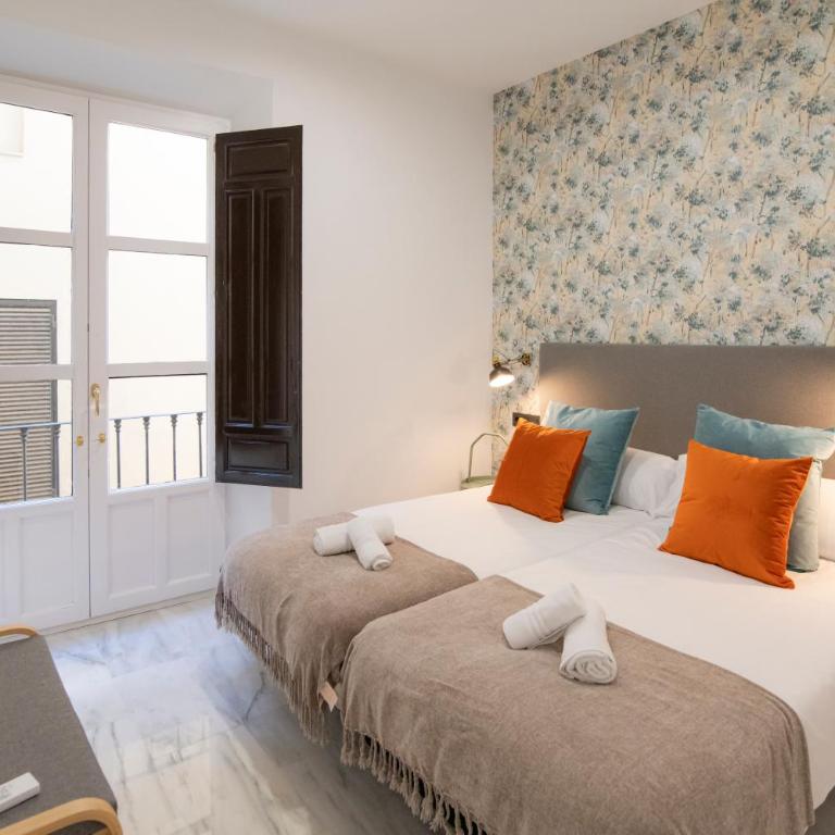 Granadi Apartamentos - Three-Bedroom Standard Apartment - 3