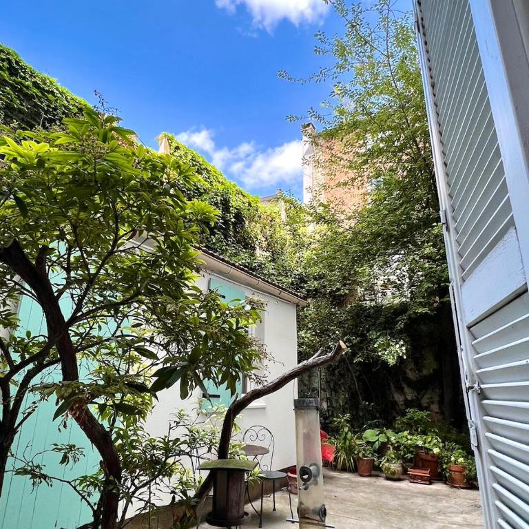 Secret garden studio - steps from Rue Lepic - Appartement 1 Chambre - 2