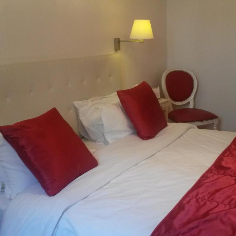 Kyriad Saumur Hyper Centre Hôtel, Appartements, Séminaires et SPA soins Sothys Paris - Chambre Double Supérieure - 2