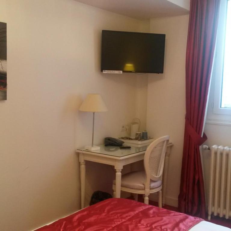 Kyriad Saumur Hyper Centre Hôtel, Appartements, Séminaires et SPA soins Sothys Paris - Chambre Double Supérieure - 3