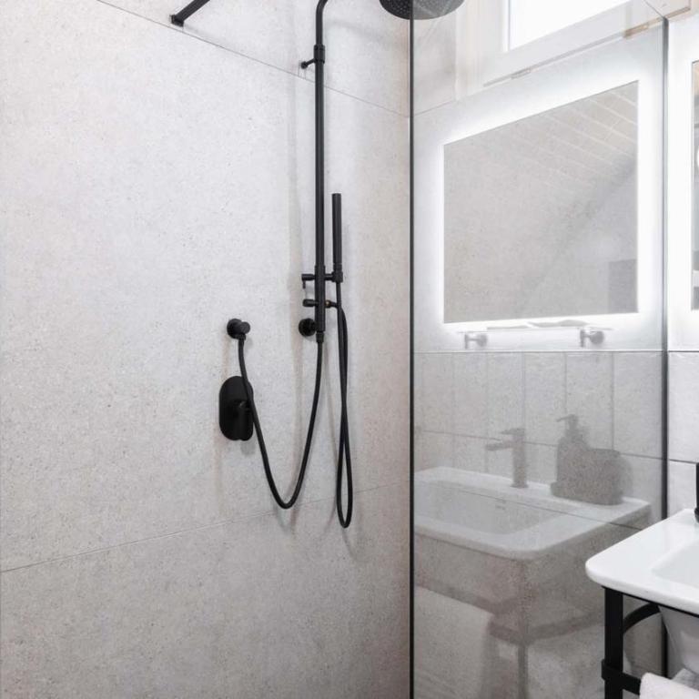 Amatera Luxury Apartments - One-Bedroom Apartment - 39