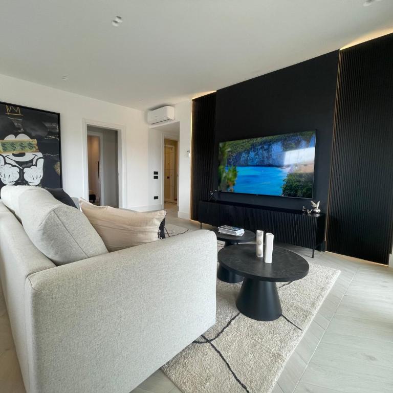 De Filippi Penthouse - 2BR Sea View, Terrace & Parking, Old Town Olbia - Two-Bedroom Apartment with Terrace and Sea View - 41