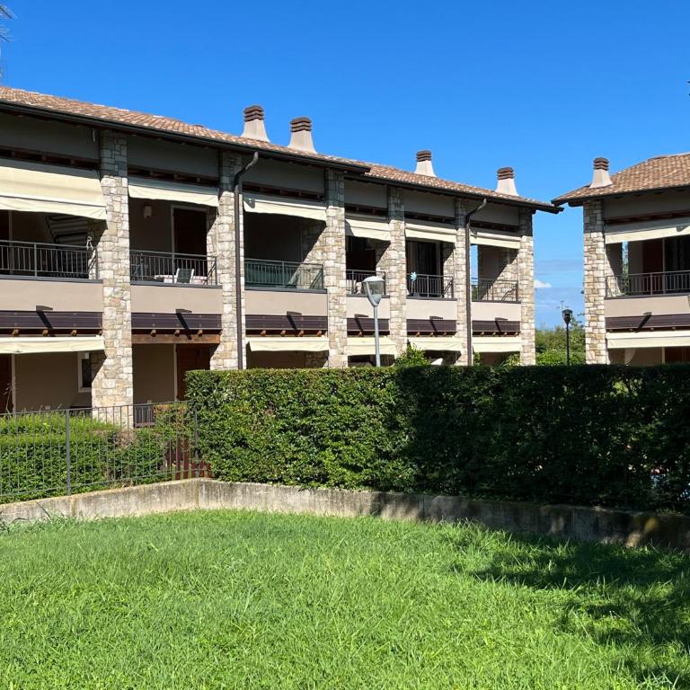 Incantevole appartamento in residence con piscina - Appartamento con 2 Camere da Letto e Terrazza - 2
