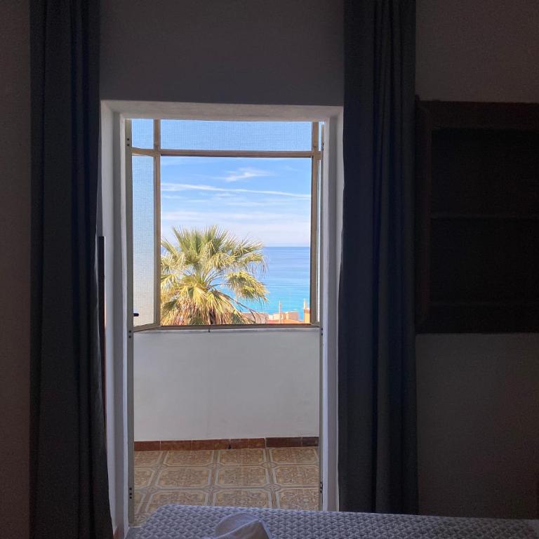 Holiday House Nuvola TROPEA CENTRO WIFI PARKING - Three-Bedroom Apartment - 58