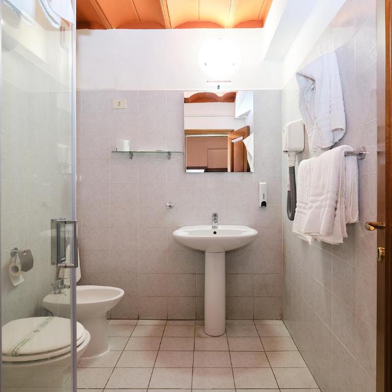 Albergo Della Posta - Camera Matrimoniale/Doppia con Letti Singoli - 6