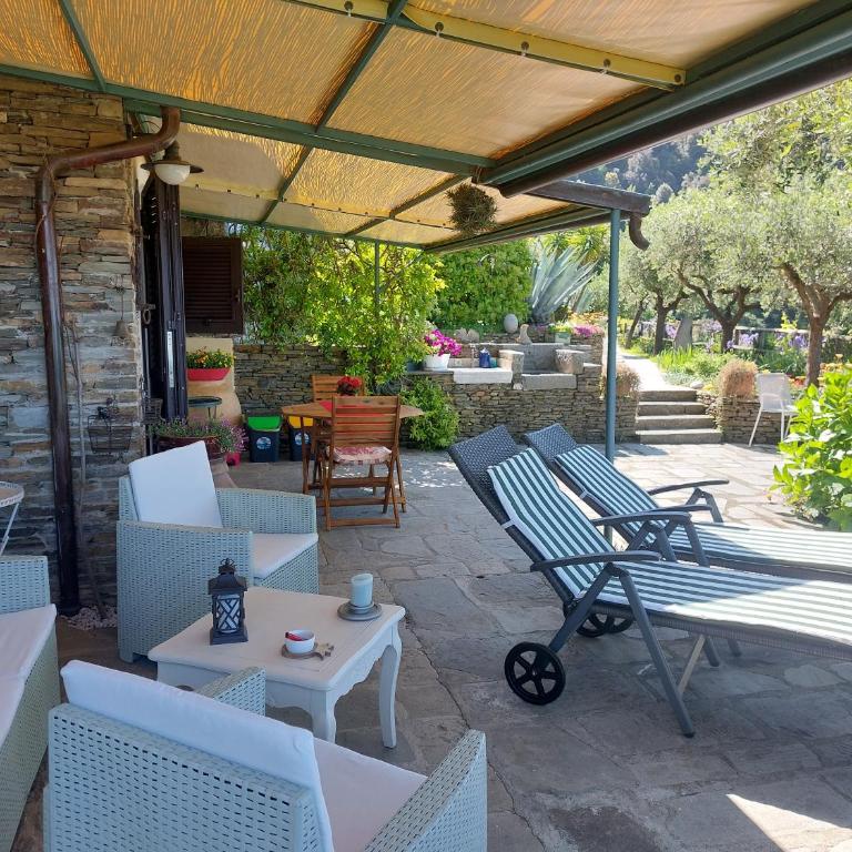 Incanto-Romantic Sea-View Hideaway With-Private Parking&300mq Garden - One-Bedroom Apartment - 17
