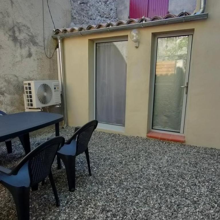 Appartement au cœur du village, climatisé avec extérieur - Apartamento de 1 dormitorio - 12