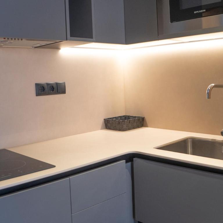 Monturiol Apartaments - One-Bedroom Apartment with Terrace - 5