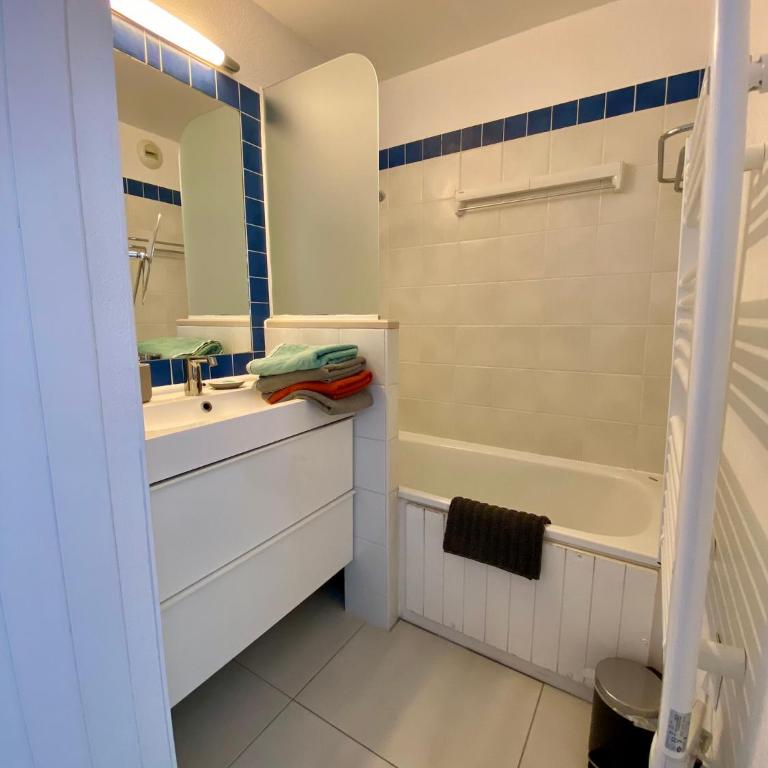 Charmant appartement en front de mer avec piscine - Apartamento de 1 dormitorio - 12