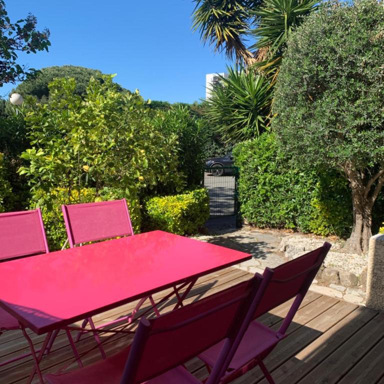 Beau T2 avec jardin Fréjus plage - Apartamento de 1 dormitorio - 1
