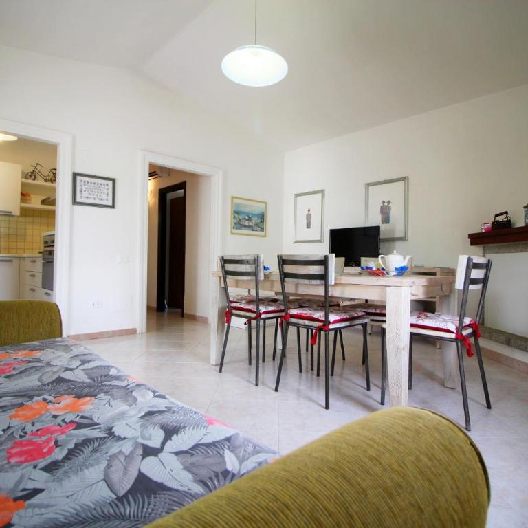 Villa Caterina a pochi passi dalla spiaggia con 3 Camere e Giardino Privato - Casa con 3 Camere da Letto - 15