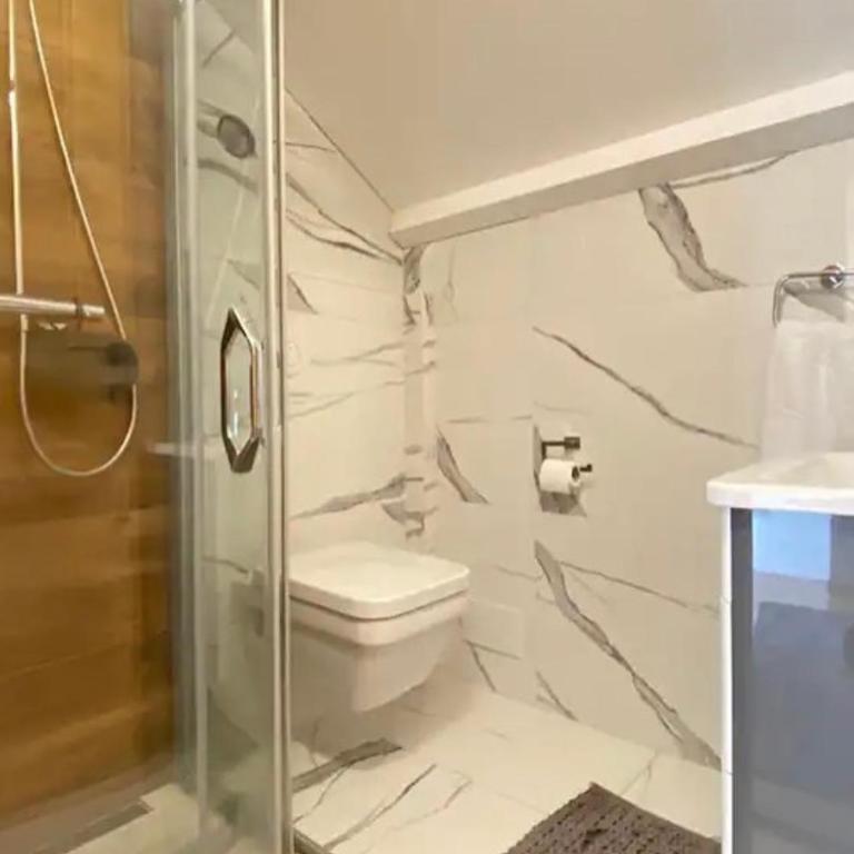 Eli - Waterfront Villa - Two-Bedroom House - 11