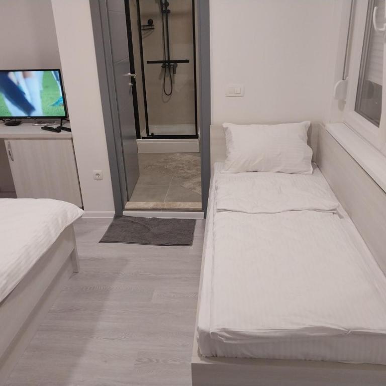 Motel & Restoran "VIDIKOVAC" - Double Room with Balcony - 5