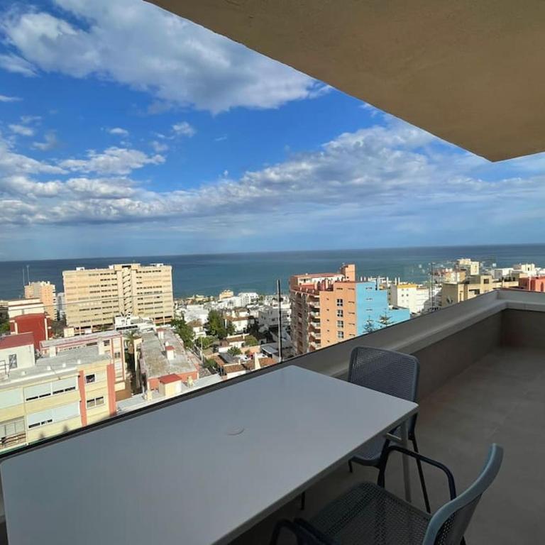 Glamour suite con vistas panorámicas mar y montaña Torremolinos - Apartamento de 1 dormitorio - 8