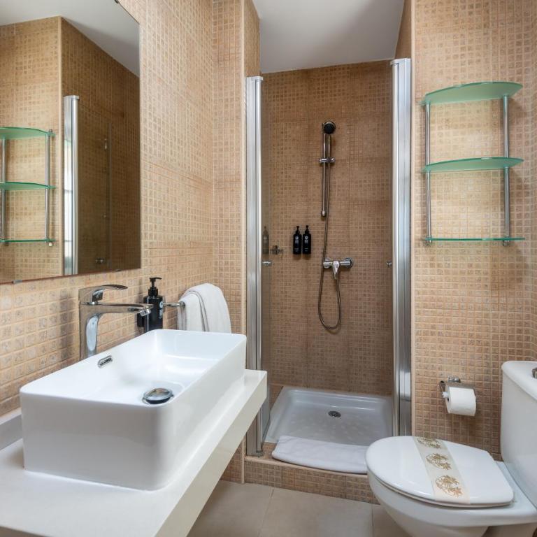 Ramada Residences by Wyndham Costa Adeje - Apartamento de 2 dormitorios con vistas al océano - 8