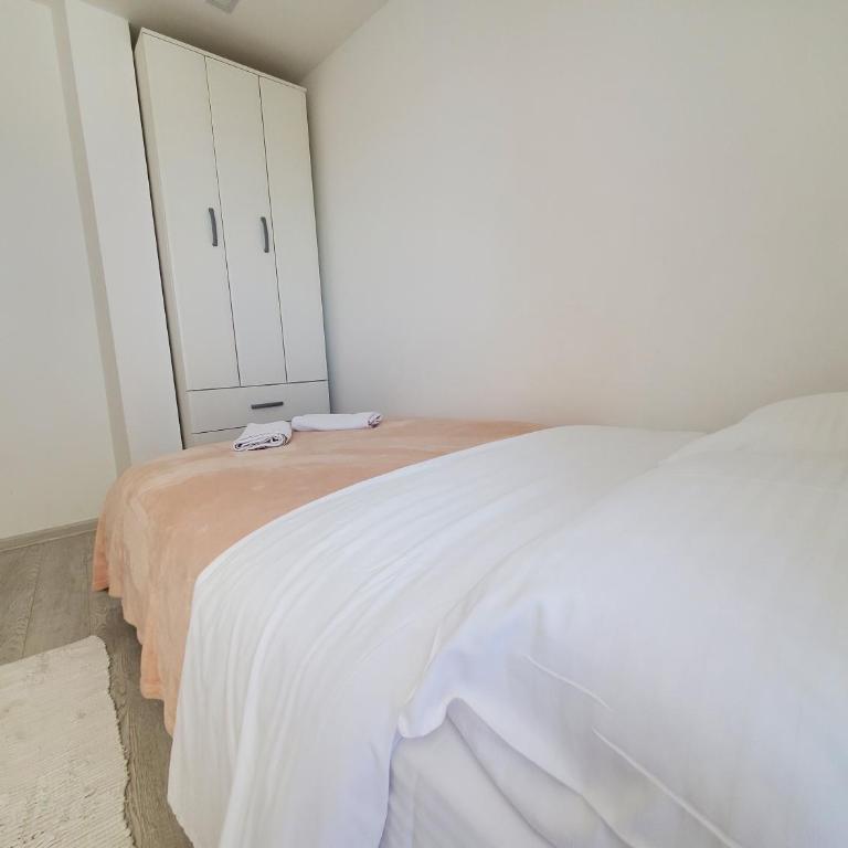 Apartman Marija sa ličnim đakuzijem - Two-Bedroom Apartment - 14