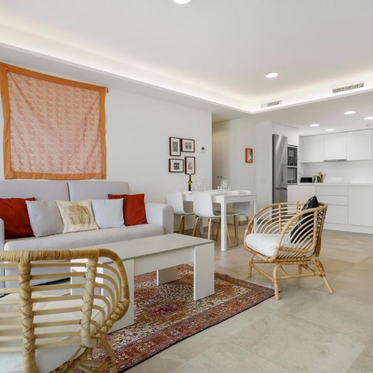 Infinity Pool apt by Costarentals - Ref M44 - Two-Bedroom Apartment - 13