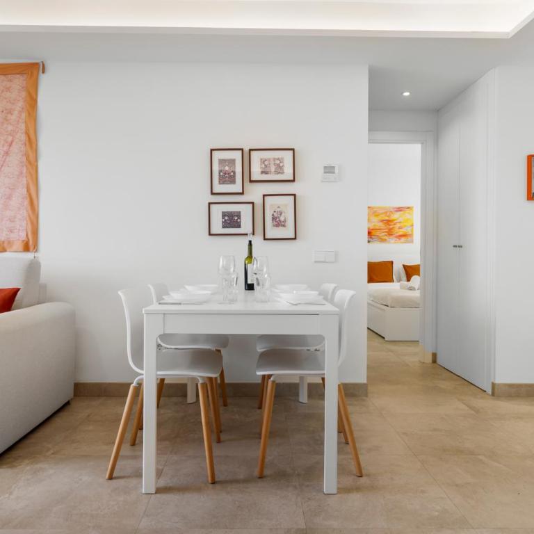 Infinity Pool apt by Costarentals - Ref M44 - Two-Bedroom Apartment - 20