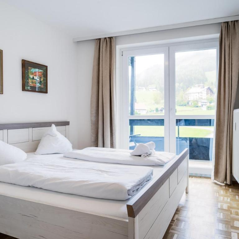 Appartementanlage Thermenblick SKI IN & SKI OUT - Apartment mit 2 Schlafzimmern und Balkon (2-5 Erwachsene) - 1