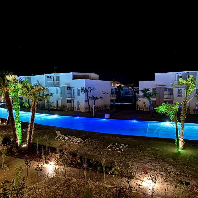 Residence Wave Island - Carraro Immobiliare - Family Apartments - Appartamento con 2 Camere da Letto e Vista Piscina - 28