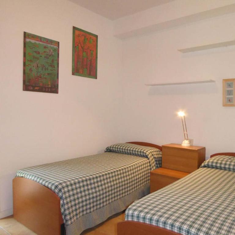 880 - Appartamento trilocale a Marcelli con portico e giardino, climatizzato - SPIAGGIA AL WHITE BEACH CLUB INCLUSA - Appartamento con 2 Camere da Letto - 9