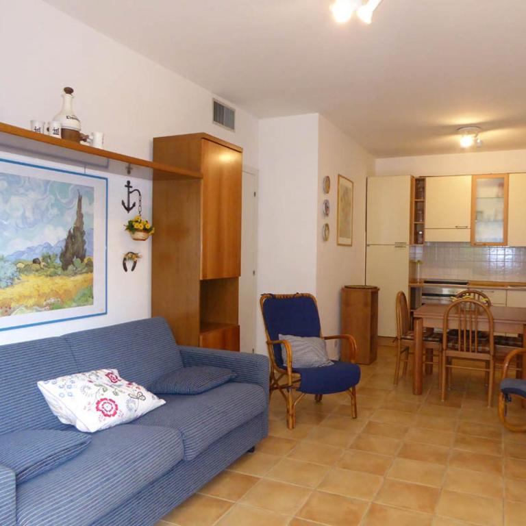 880 - Appartamento trilocale a Marcelli con portico e giardino, climatizzato - SPIAGGIA AL WHITE BEACH CLUB INCLUSA - Appartamento con 2 Camere da Letto - 4