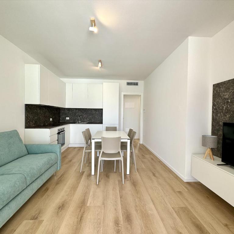 Residence Wave Island - Carraro Immobiliare - Family Apartments - Appartamento con 2 Camere da Letto e Vista Piscina - 25