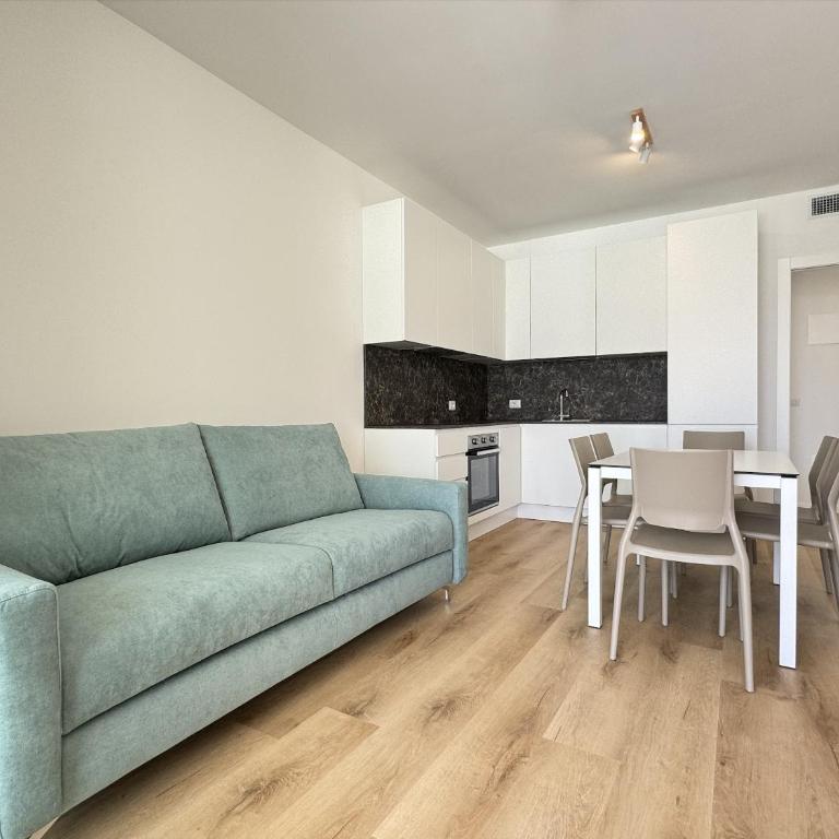 Residence Wave Island - Carraro Immobiliare - Family Apartments - Appartamento con 2 Camere da Letto e Vista Piscina - 22