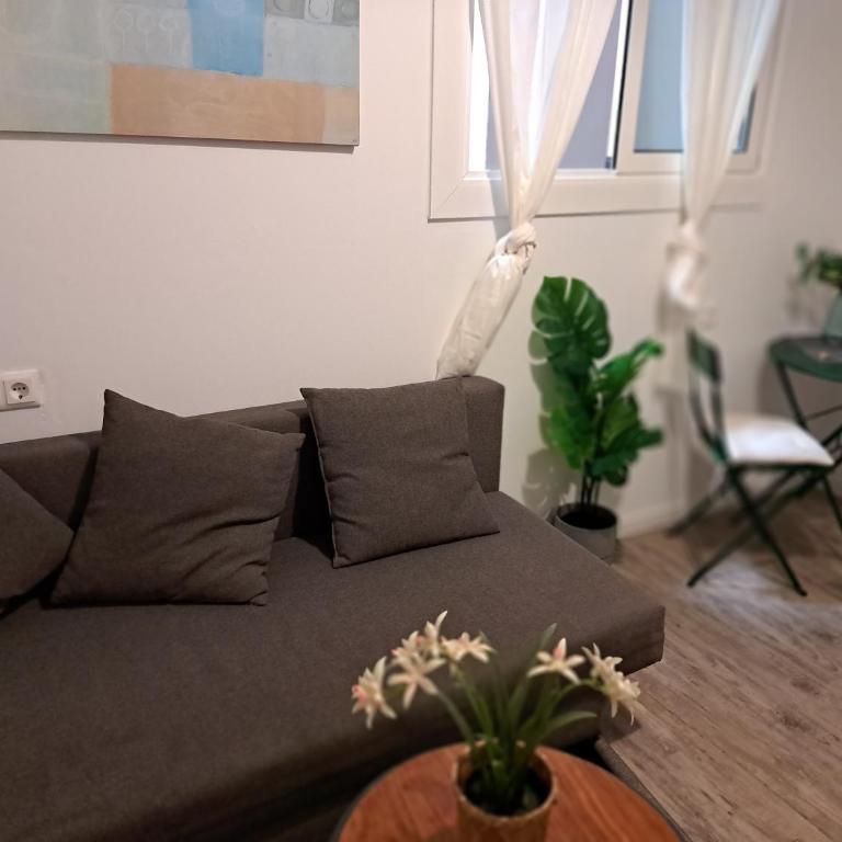 Barcelona Central Apartments - Studio - 3