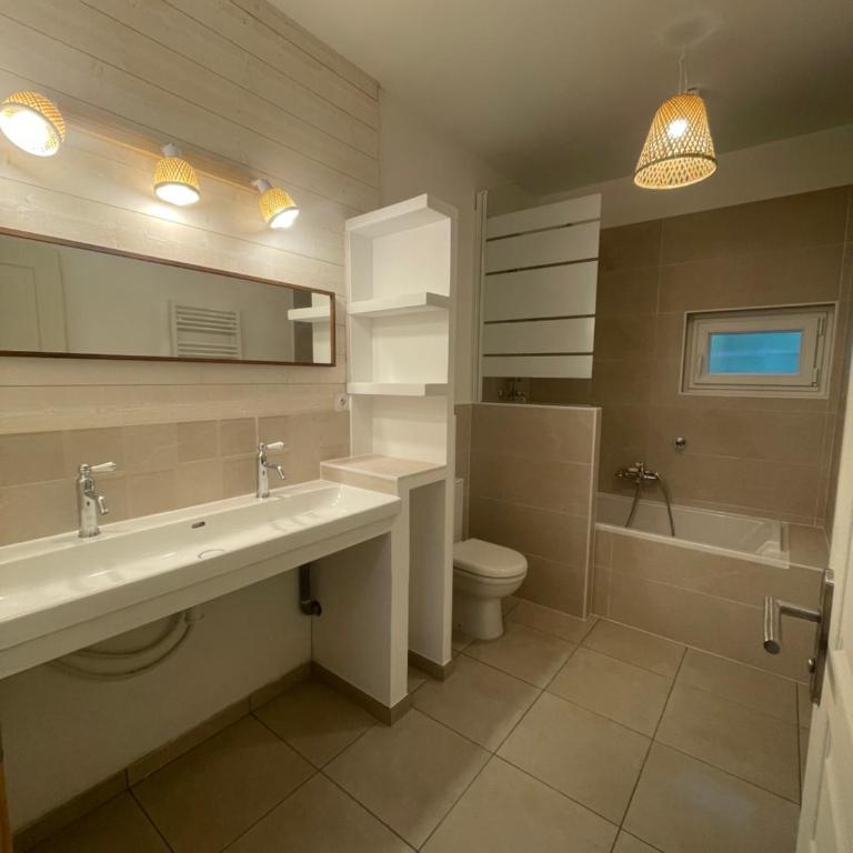 Maison à moins de 5 minutes de la plage - Maison 4 Chambres - 16