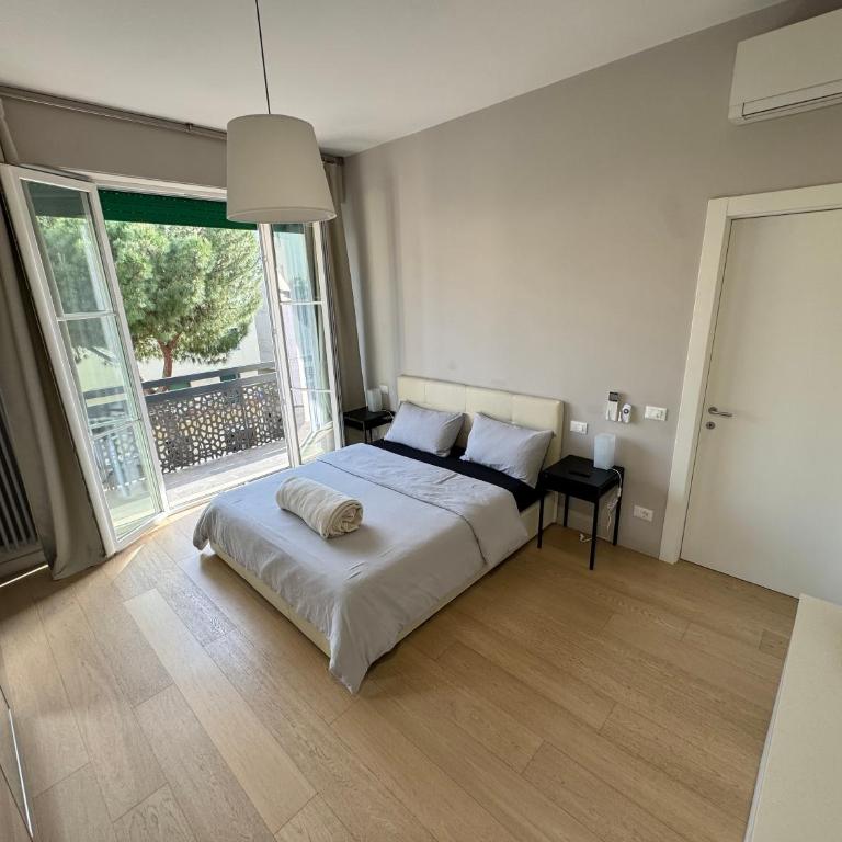 Florence Modern Apartment SELF CHECK-IN - Deluxe Apartment - 8