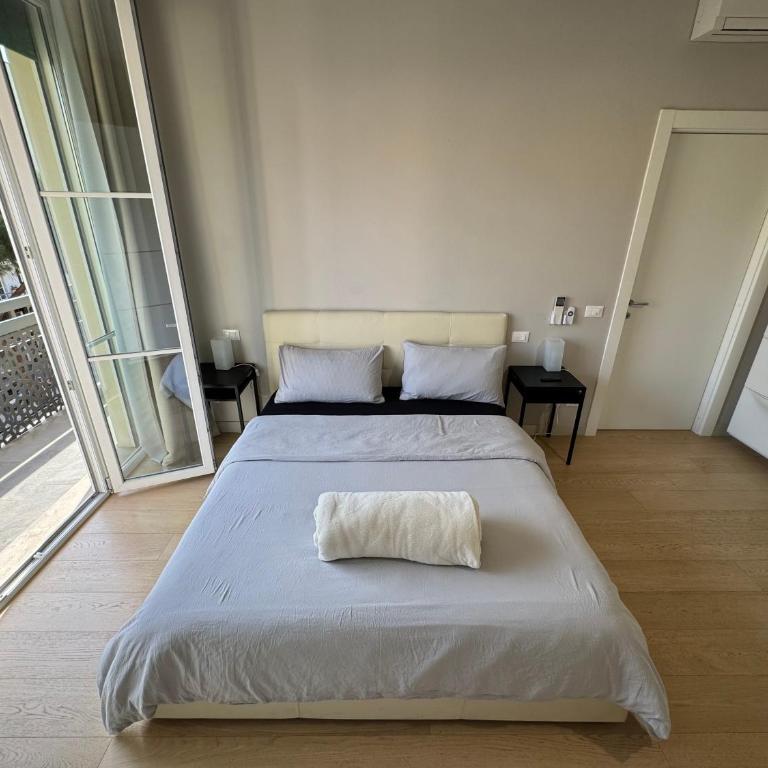 Florence Modern Apartment SELF CHECK-IN - Deluxe Apartment - 9