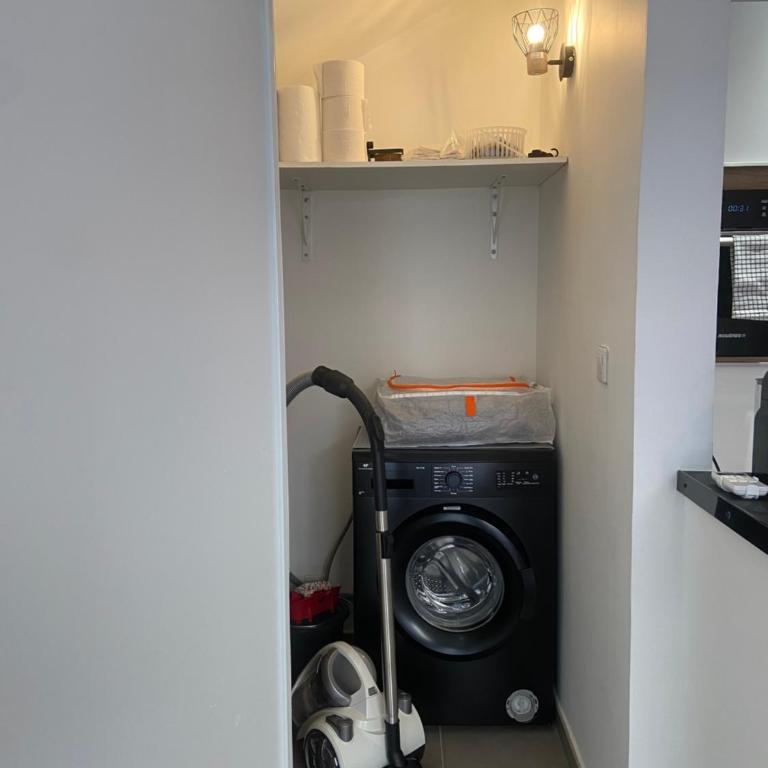 Studio confortable - Parking inclus - proche mer Juan-les-Pins - Appartamento con 1 Camera da Letto - 10