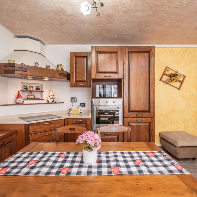 Casa Kristel CIR COMUNALE N 14 - Appartamento con 2 Camere da Letto - 2