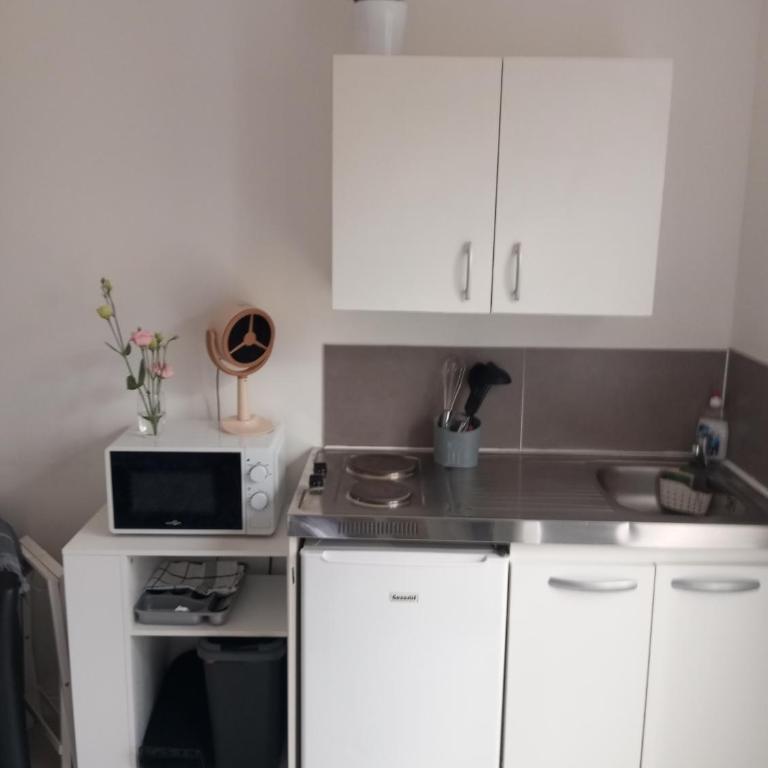 Studio de 14m2 dans une maison - Casa con 1 dormitorio - 17