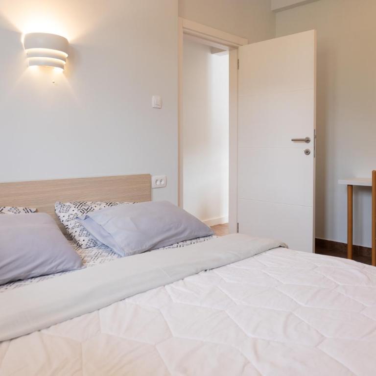 Apartments Djurovic - Apartment with Sea View - 4