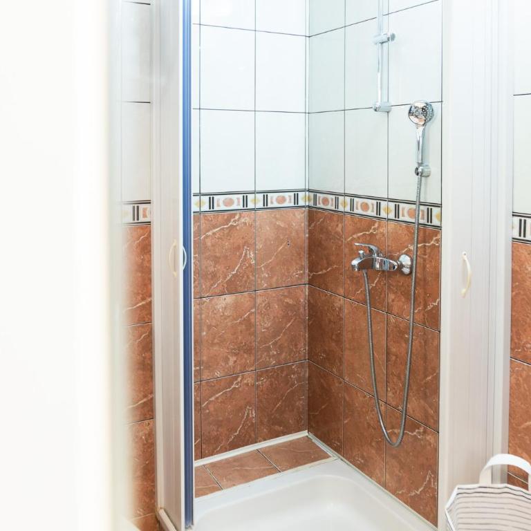 Apartments Djurovic - Apartment with Sea View - 17