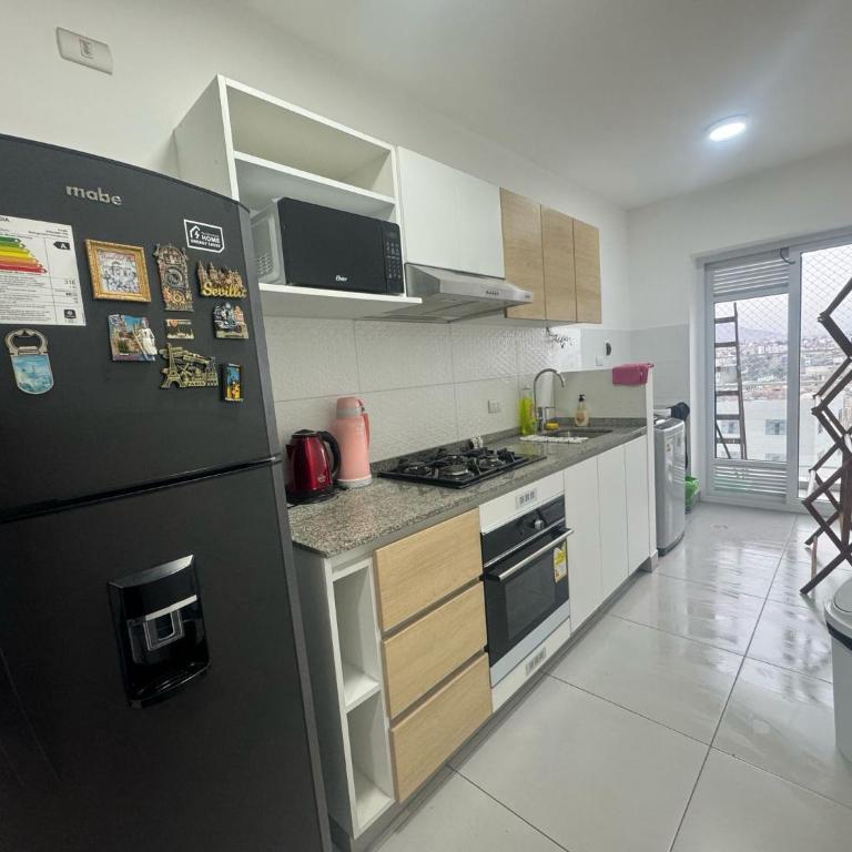 Departamento en el edificio más alto del Perú, a 10 min de Plaza de Armas - Three-Bedroom Apartment - 7