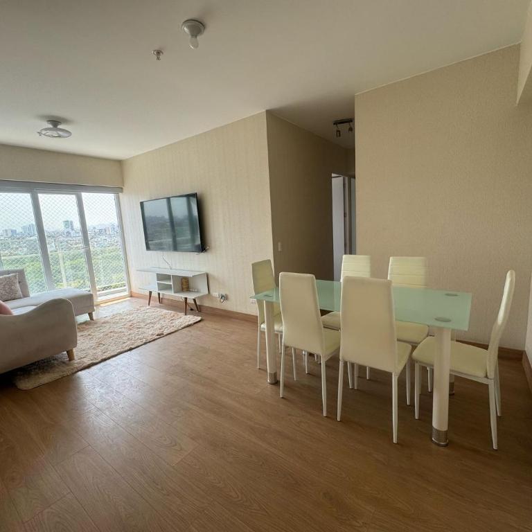 Departamento en el edificio más alto del Perú, a 10 min de Plaza de Armas - Three-Bedroom Apartment - 9