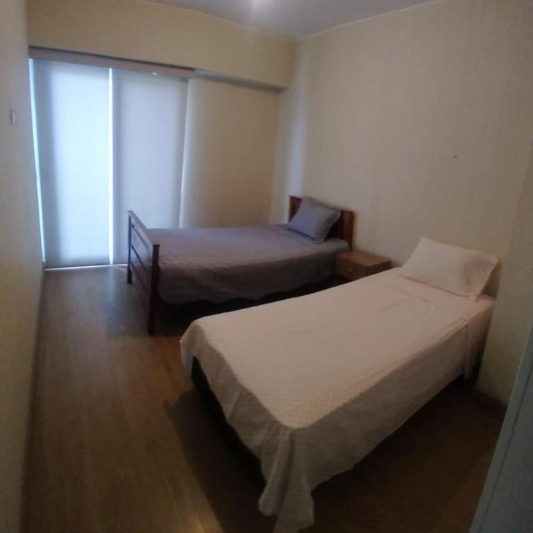 Departamento en el edificio más alto del Perú, a 10 min de Plaza de Armas - Three-Bedroom Apartment - 10