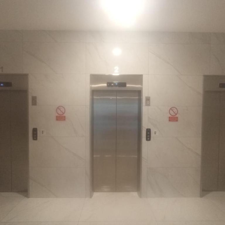 Departamento en el edificio más alto del Perú, a 10 min de Plaza de Armas - Three-Bedroom Apartment - 12