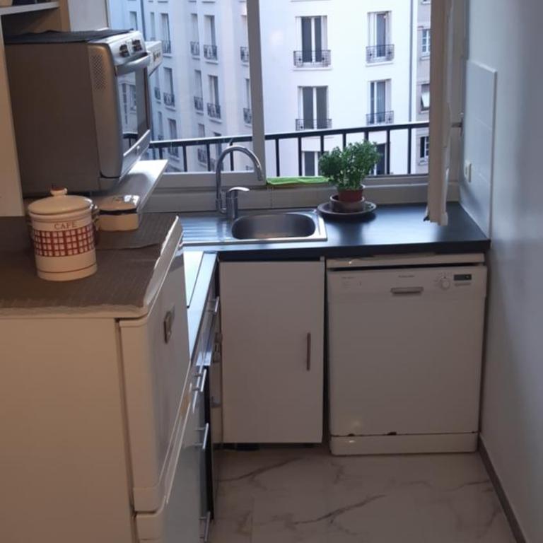 Chambre pour 4 chez Rihani près de la Tour Eiffel - Chambre Double - 23