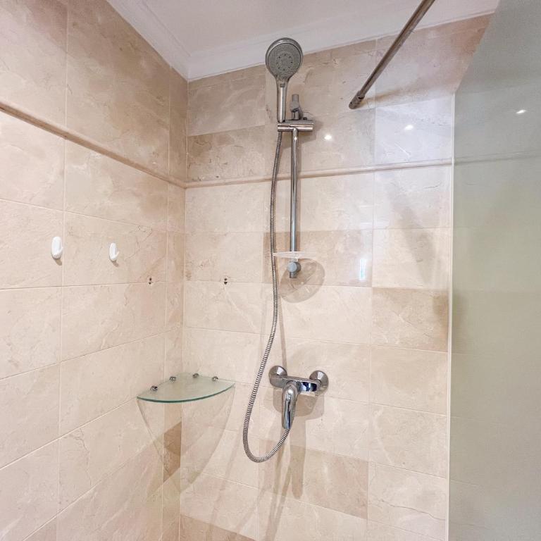 Apartment in Marbella Center with sea views - Three-Bedroom Apartment - 10