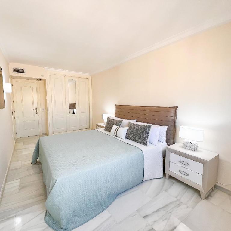 Apartment in Marbella Center with sea views - Three-Bedroom Apartment - 20