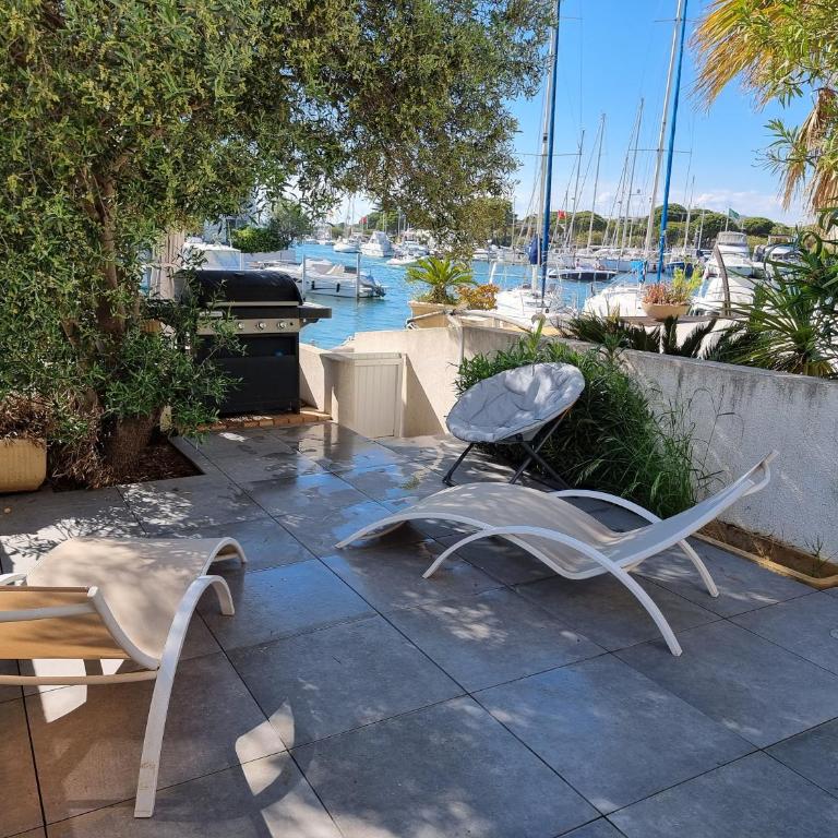 Marina Exceptionnelle - 8 pers - 120 m2 vue mer - Suites Parentales - Cinéma - Ponton - Villa - 32