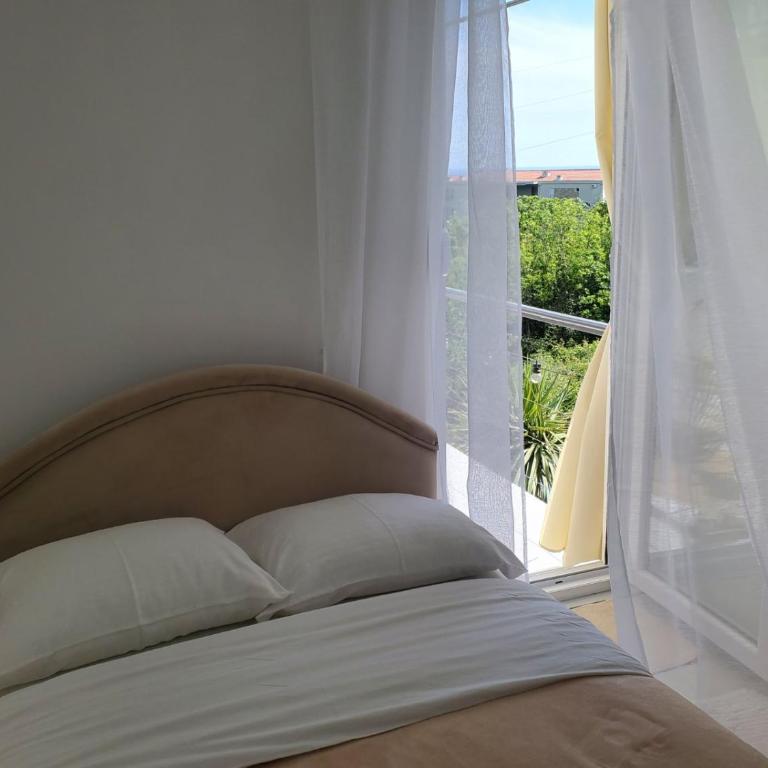 Apartmani Avanti Becici - Apartment with Sea View - 1