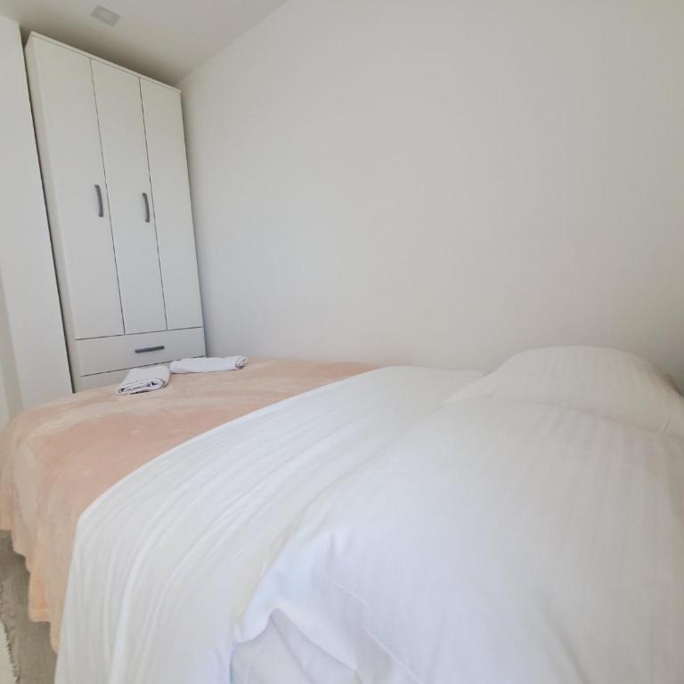 Apartmani Avanti Becici - Apartment with Sea View - 2