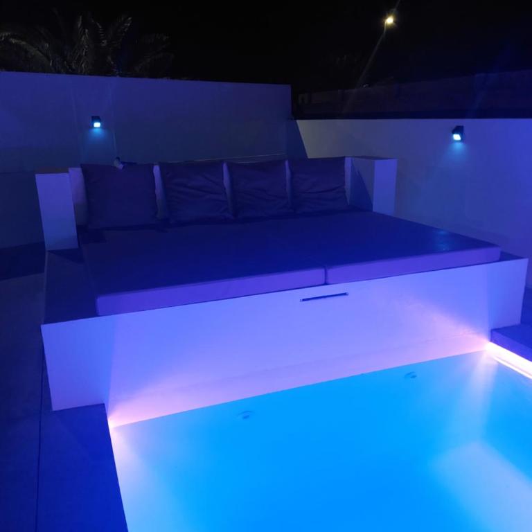 Sun Sea villa-heated pool - Villa con piscina privada - 2